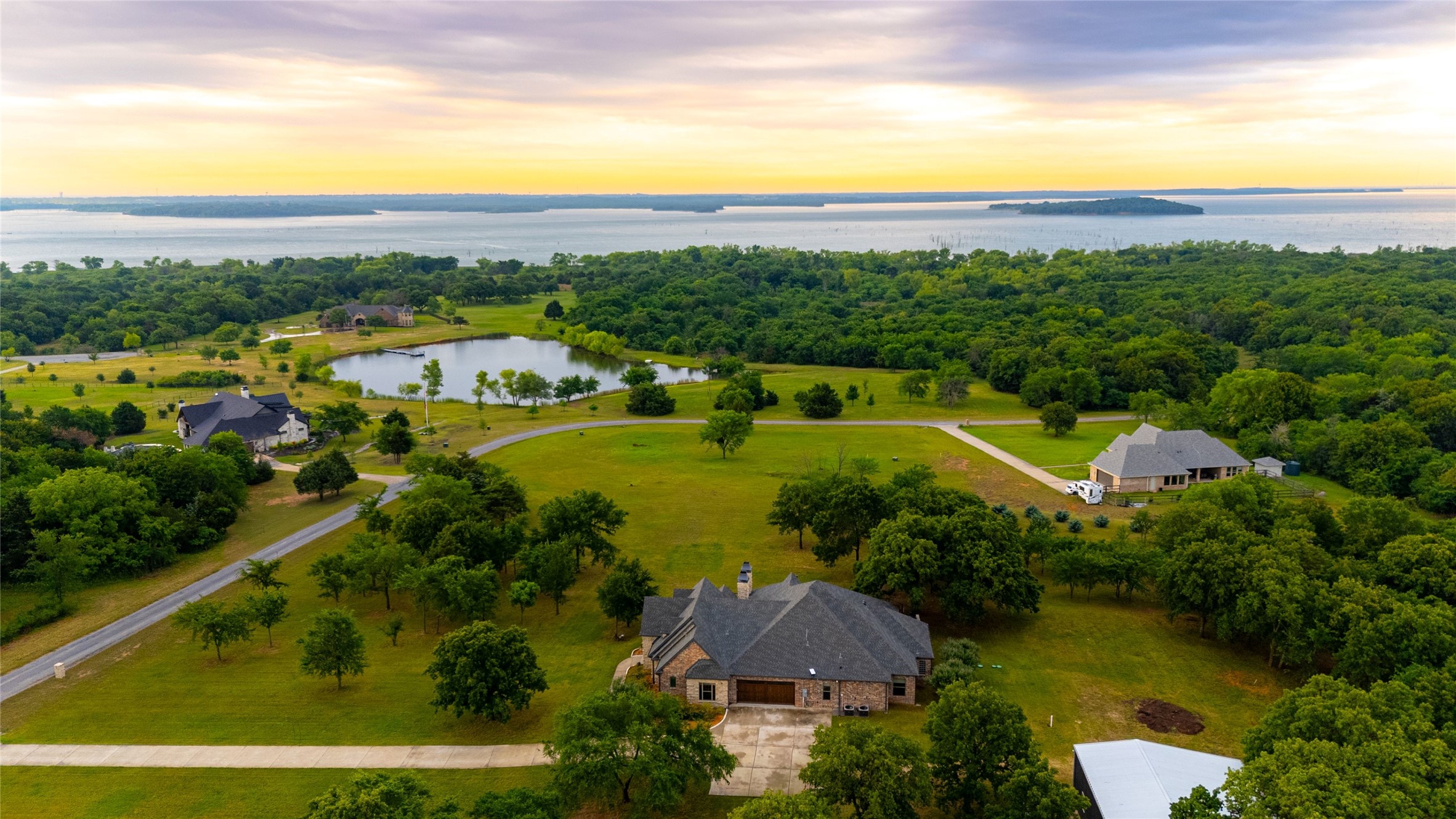 99 Lake Drive Tioga TX 76271