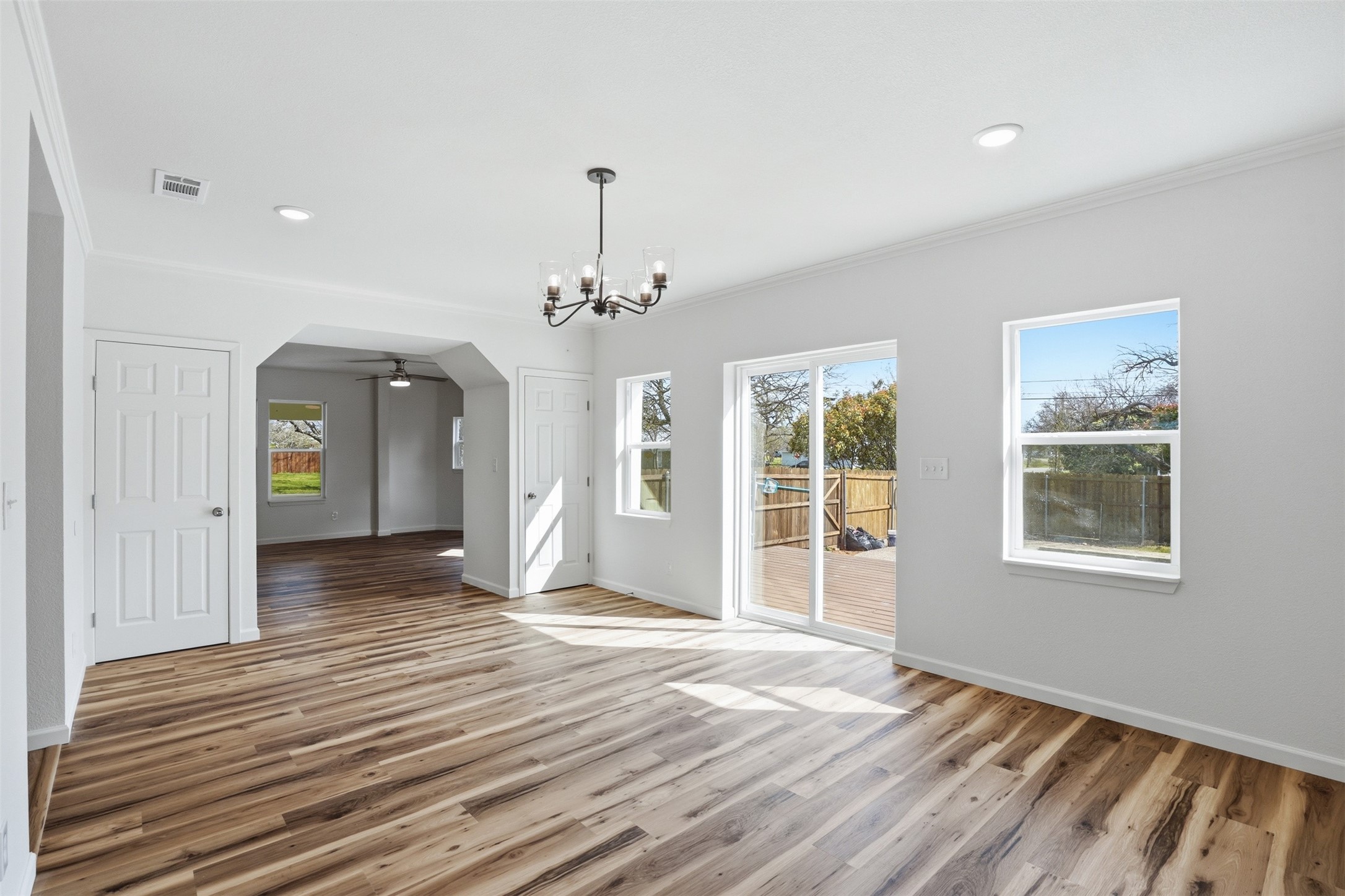 410 S Spears Street Alvarado TX 76009
