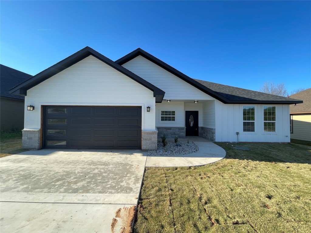 2504 San Gabriel Drive Granbury TX 76048