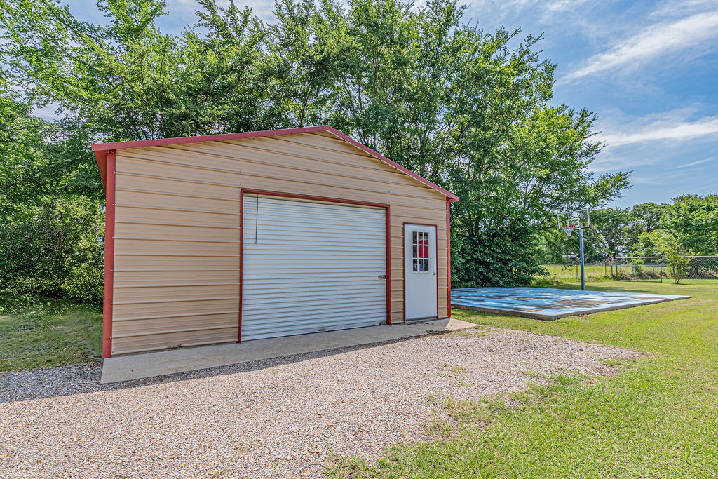 9789 S State Highway 34 Scurry TX 75158