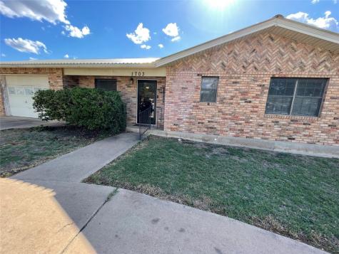 1703 Earl Street Goldthwaite TX 76844