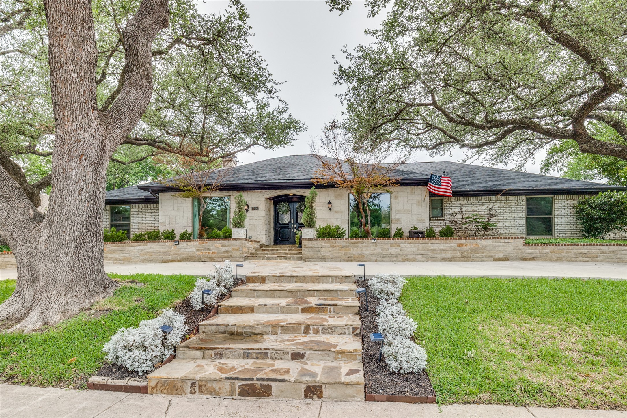7105 Tophill Circle Dallas TX 75248