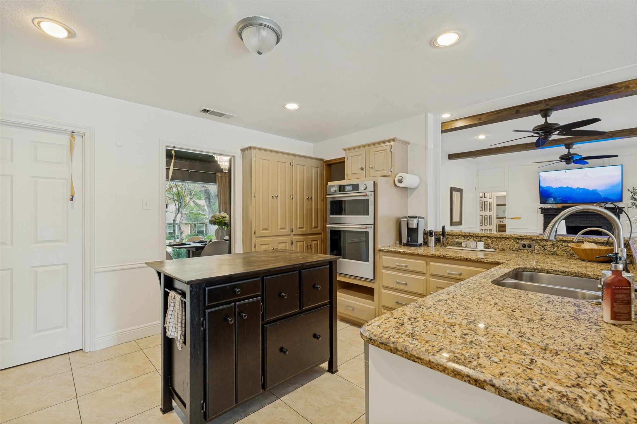 7105 Tophill Circle Dallas TX 75248