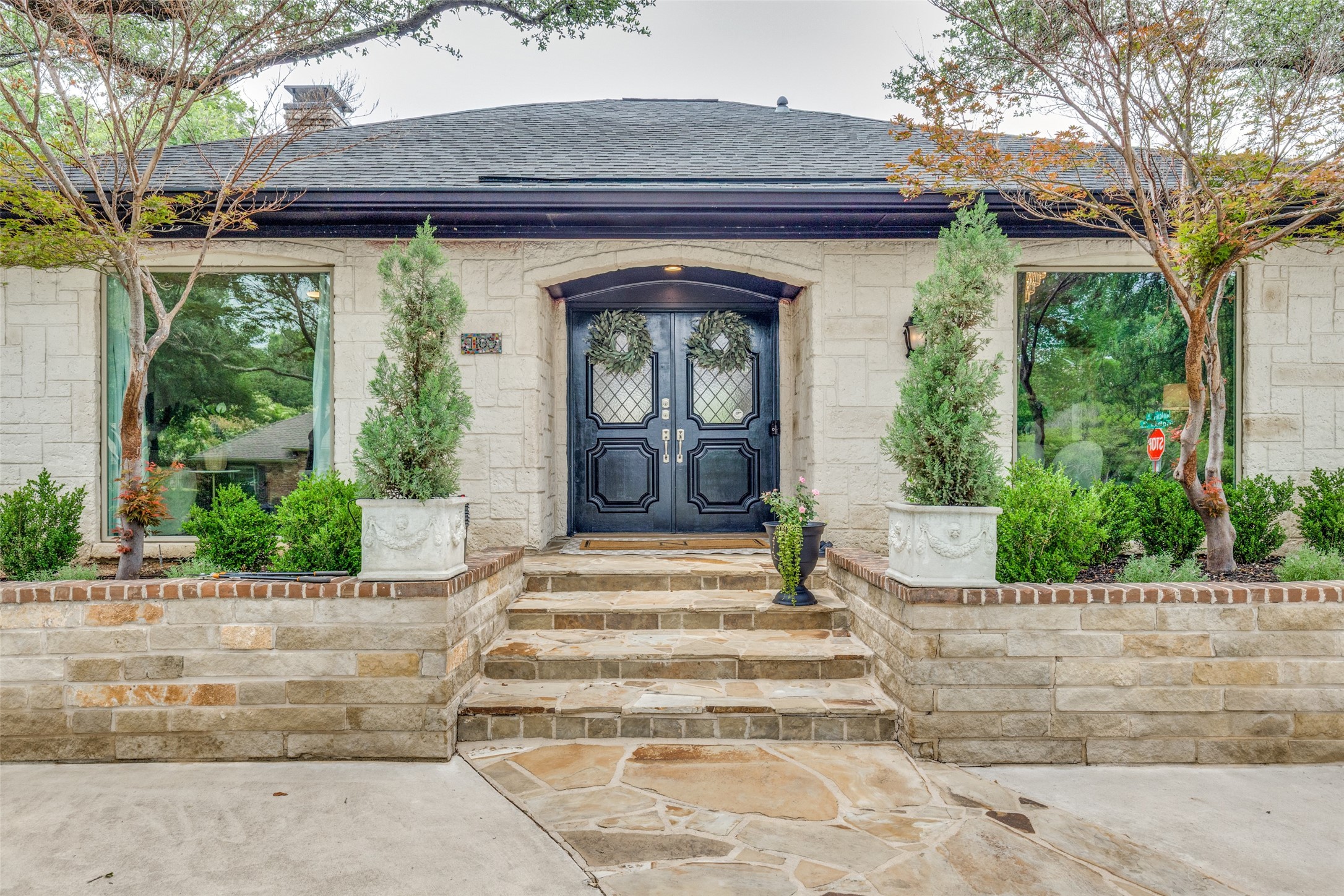 7105 Tophill Circle Dallas TX 75248