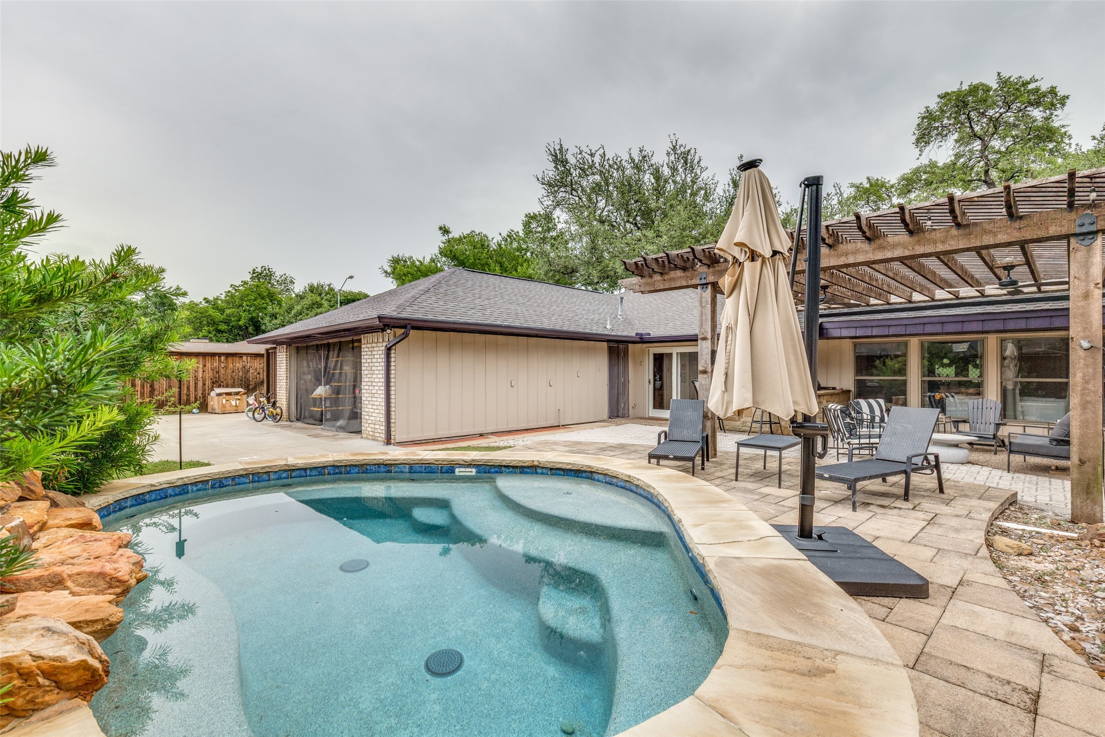 7105 Tophill Circle Dallas TX 75248