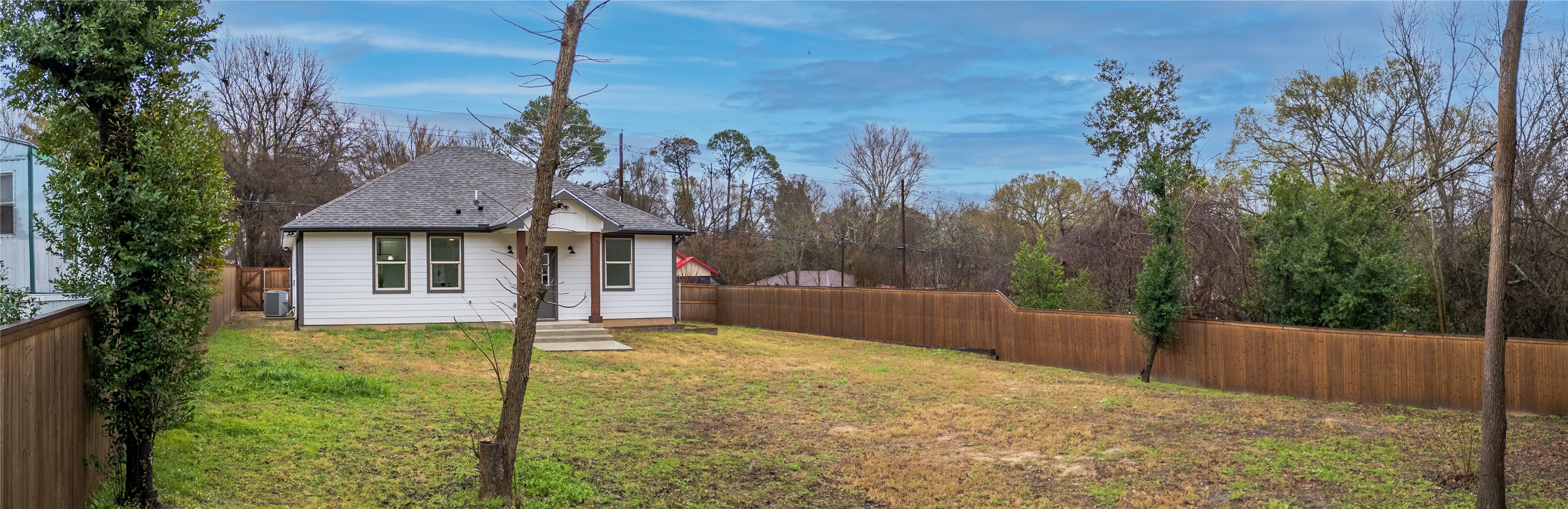 715 N Hamlett Street Athens TX 75751