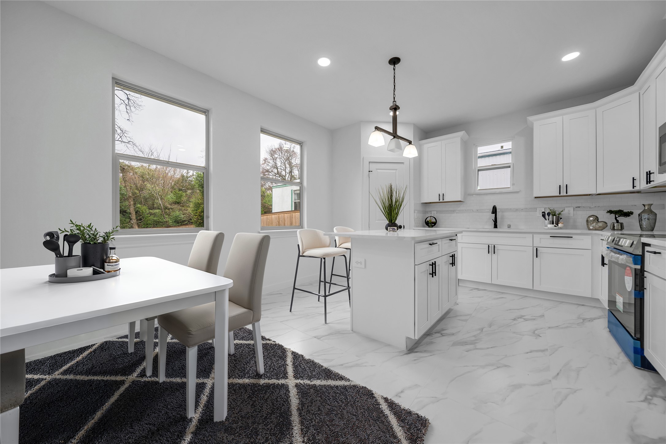 715 N Hamlett Street Athens TX 75751