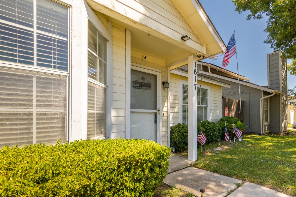 1617 Scottsdale Drive Arlington TX 76018