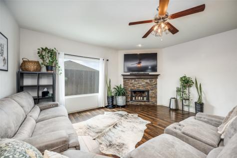 5100 Crystal Lake Avenue Krum TX 76249