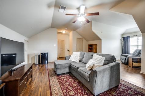 5100 Crystal Lake Avenue Krum TX 76249