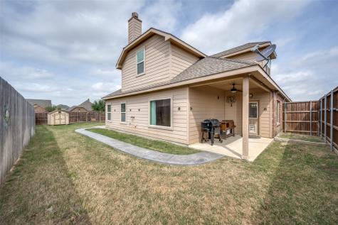 5100 Crystal Lake Avenue Krum TX 76249