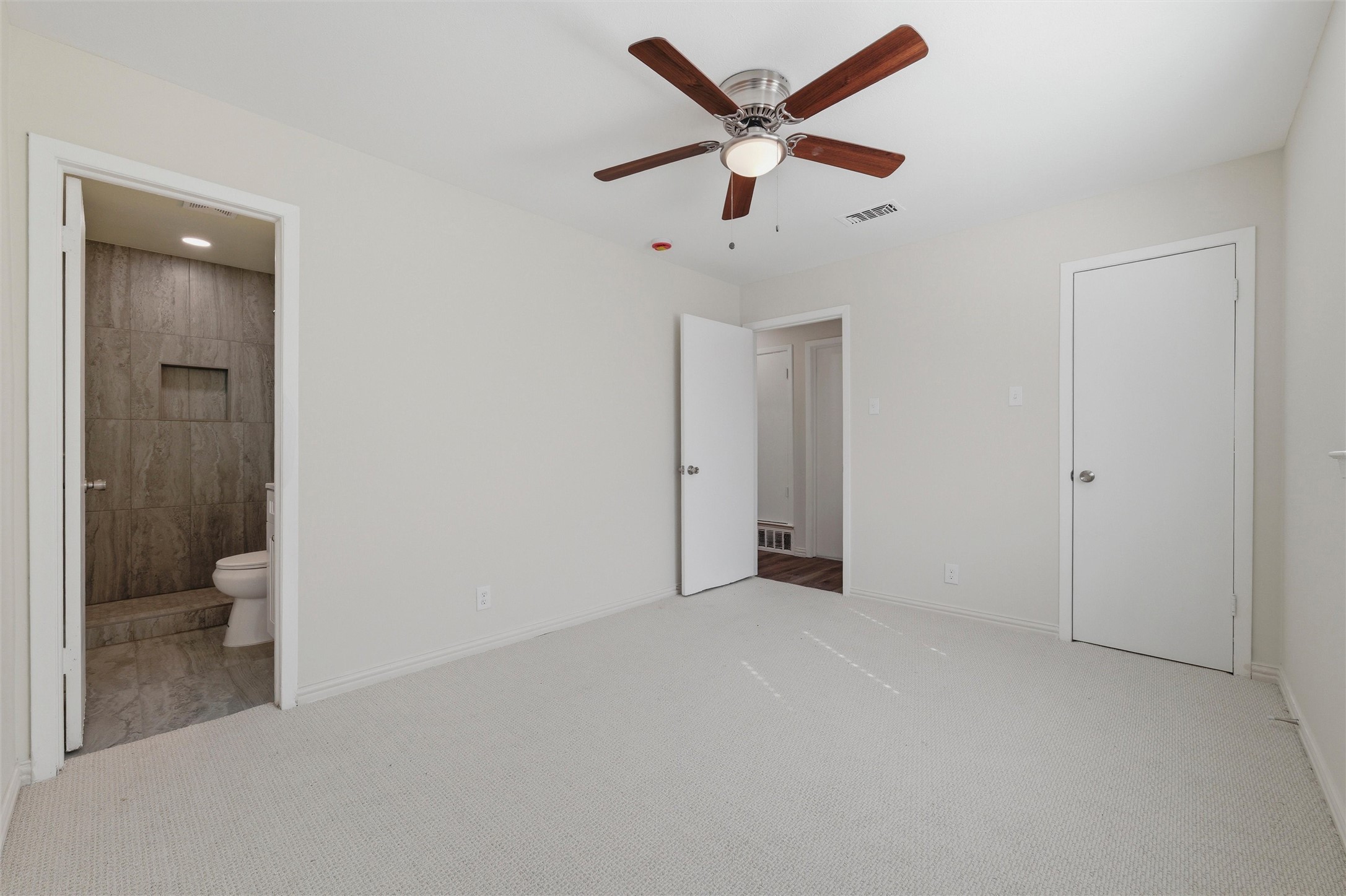 429 Blueberry Lane Grand Prairie TX 75052