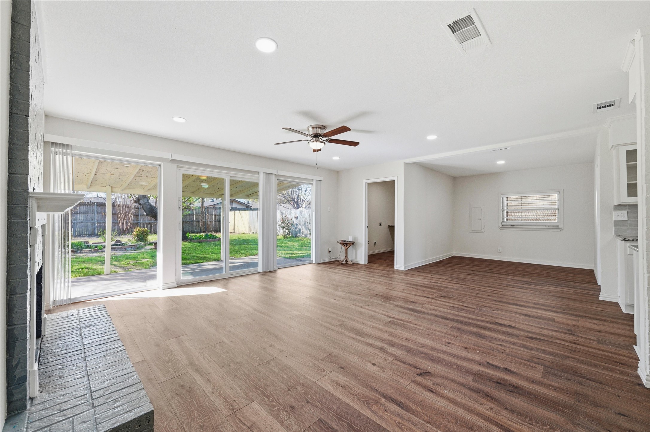 429 Blueberry Lane Grand Prairie TX 75052