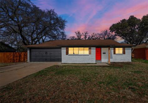 6913 Robinhood Lane Fort Worth TX 76112
