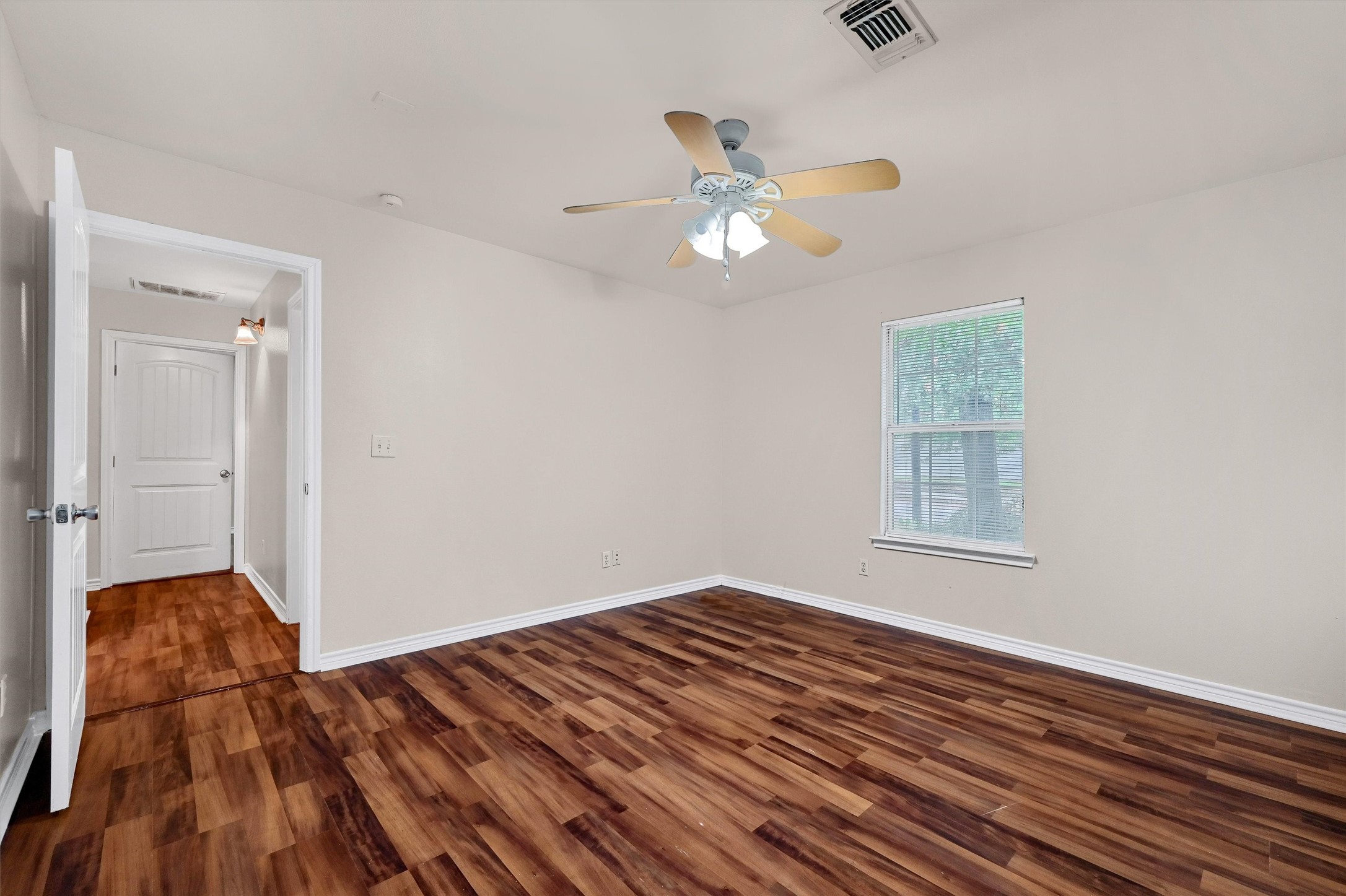 1026 E Chaffin Street Sherman TX 75090