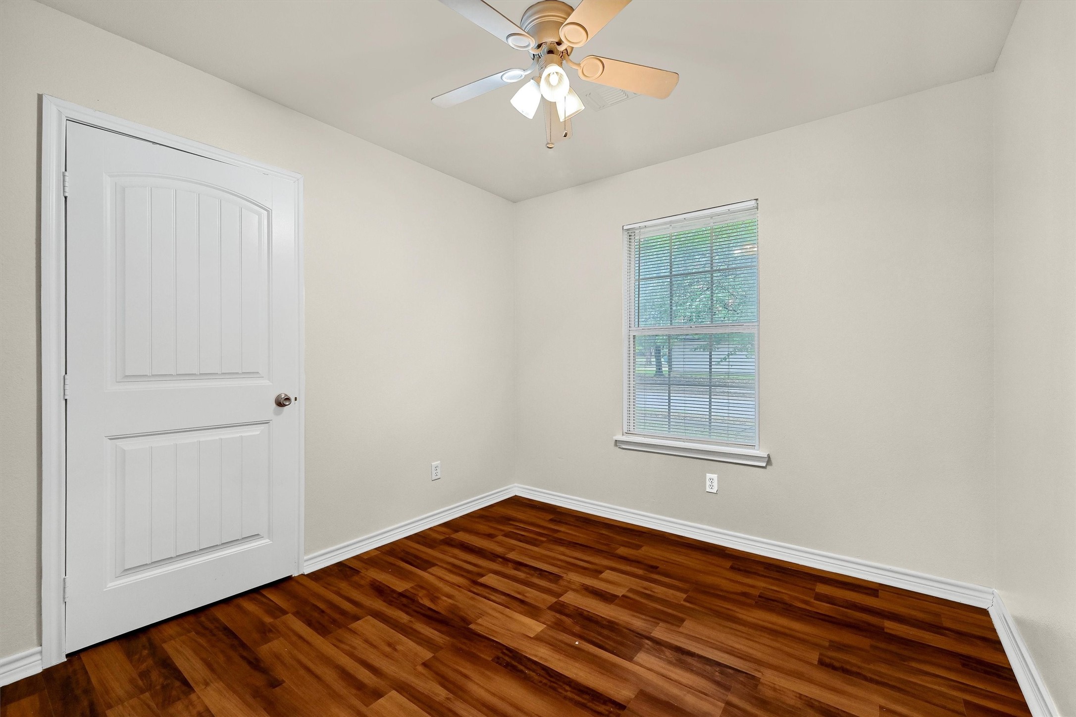 1026 E Chaffin Street Sherman TX 75090