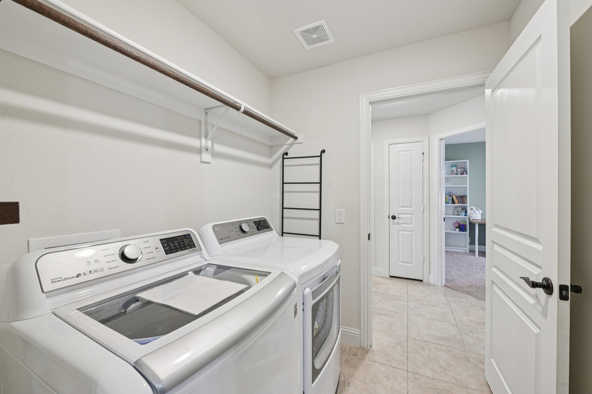 1811 Sunflower Drive Glenn Heights TX 75154
