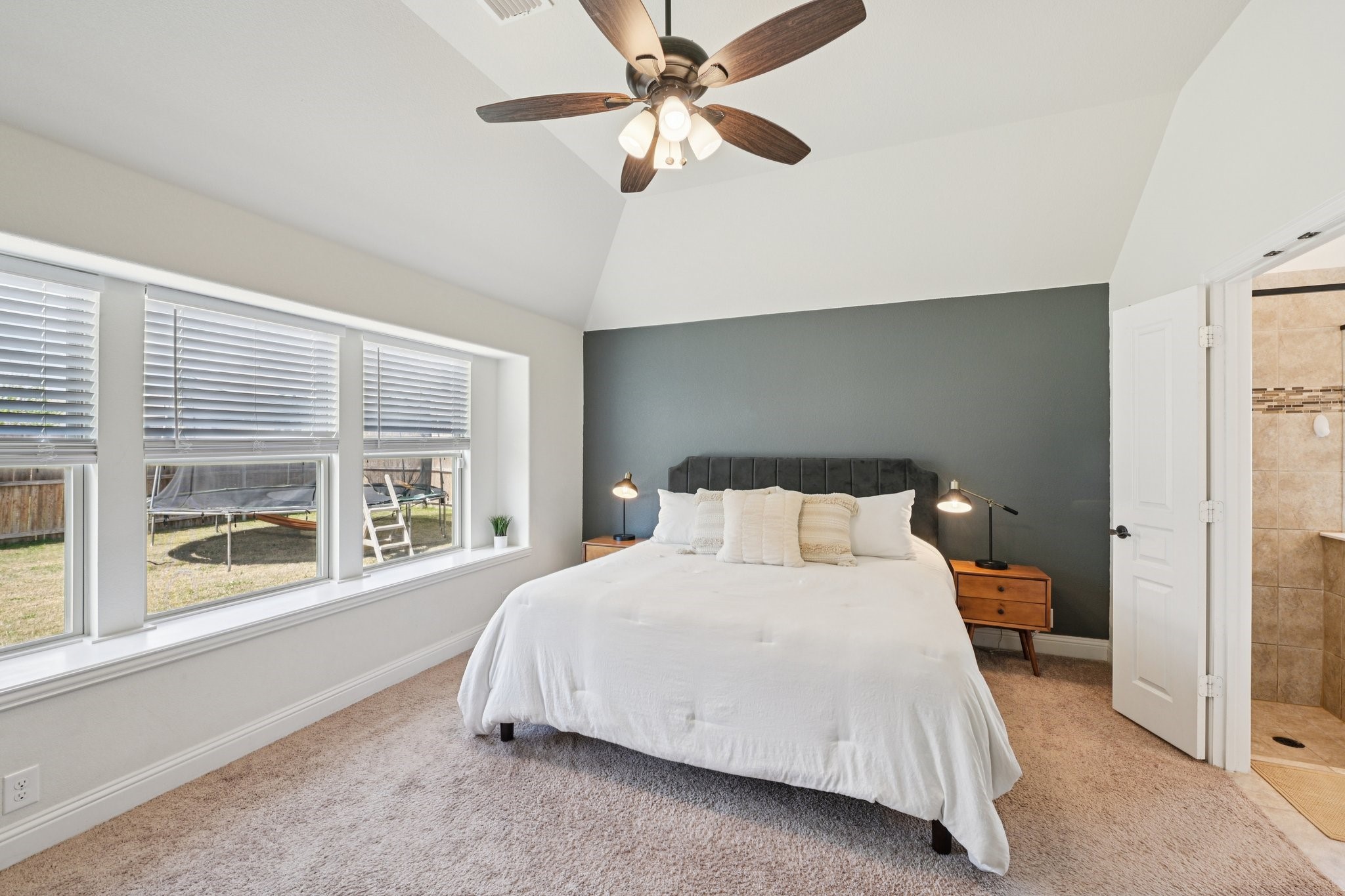 1811 Sunflower Drive Glenn Heights TX 75154