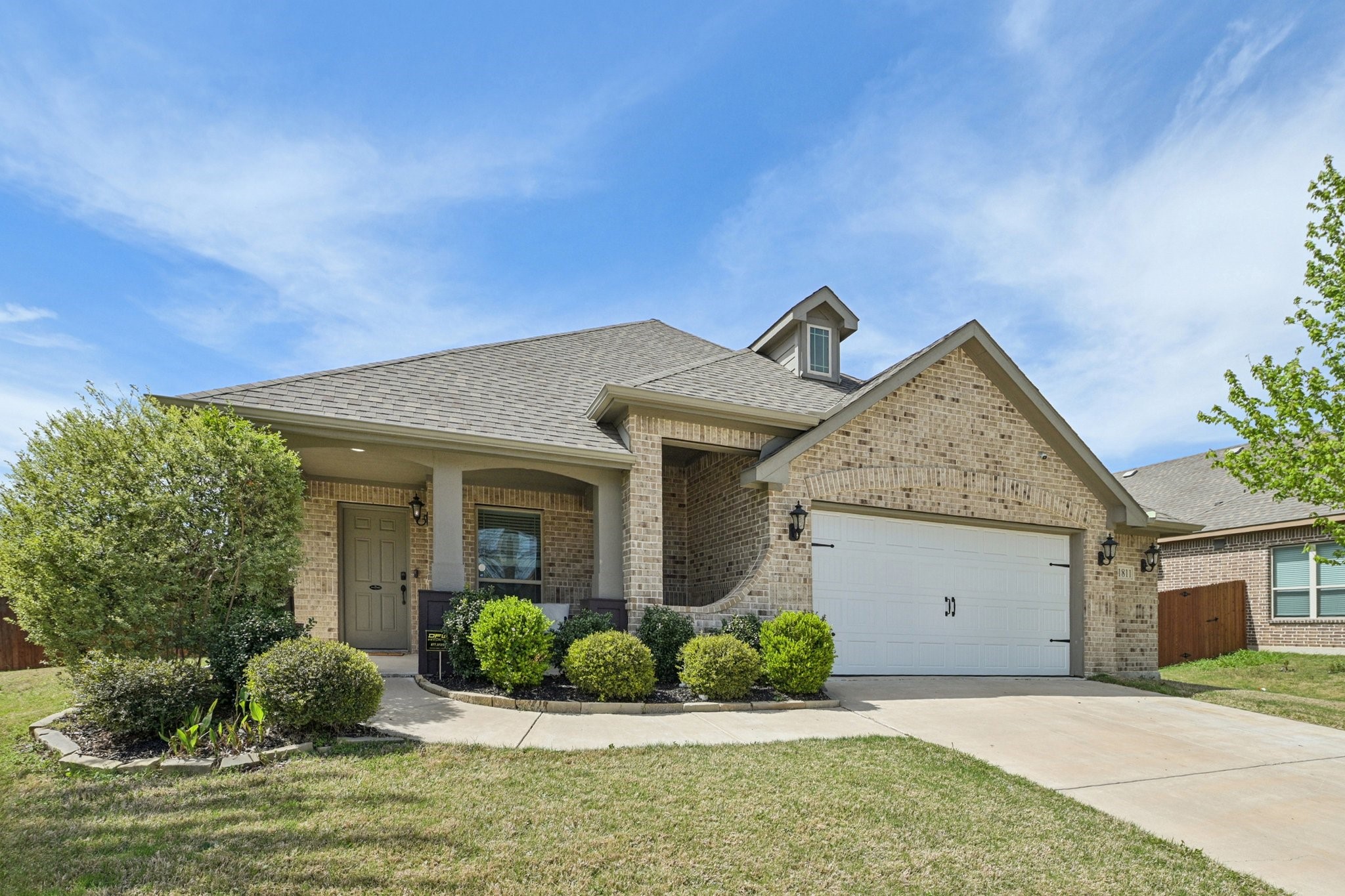 1811 Sunflower Drive Glenn Heights TX 75154