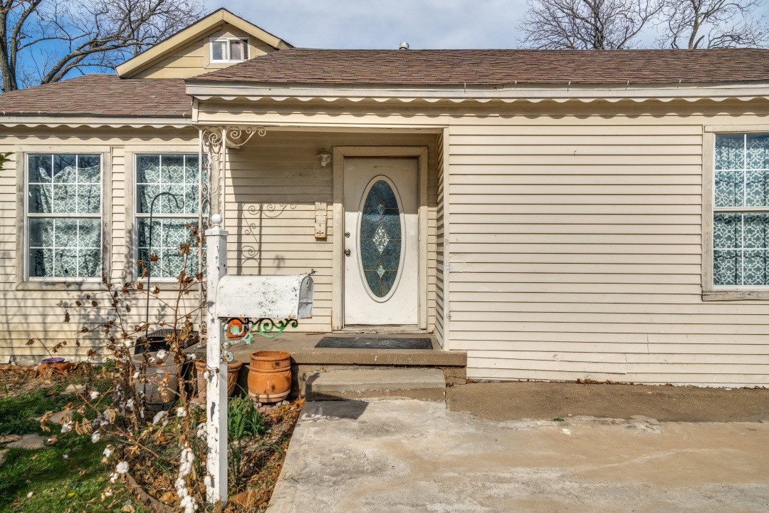 117 E Avenue E Garland TX 75040