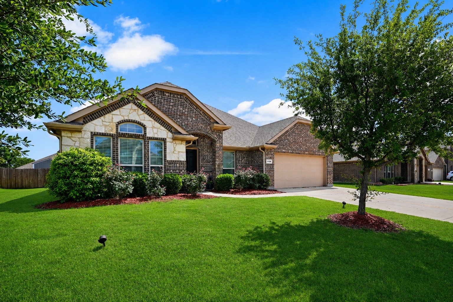 1108 Daventry Drive Glenn Heights TX 75154