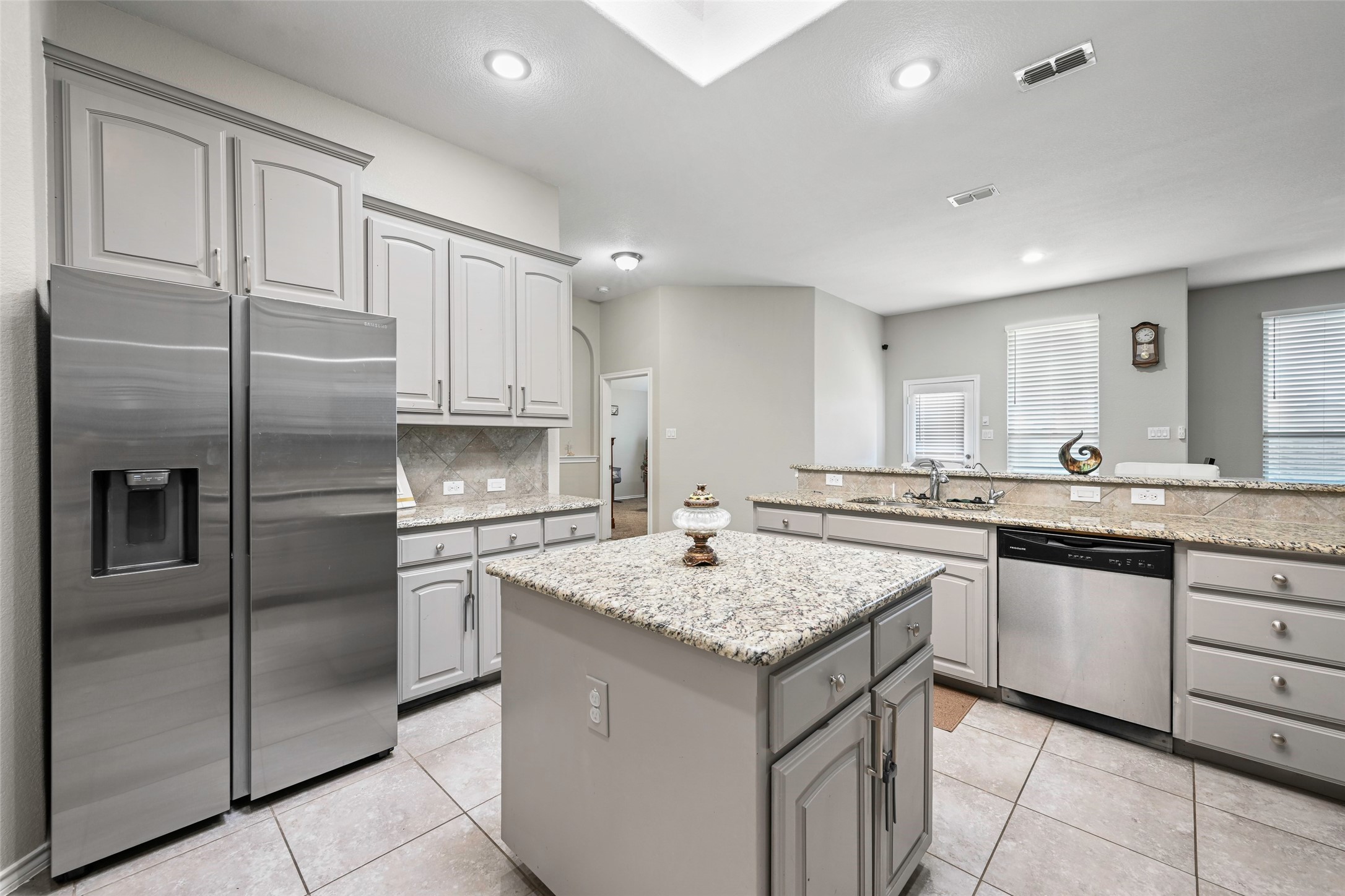 1108 Daventry Drive Glenn Heights TX 75154
