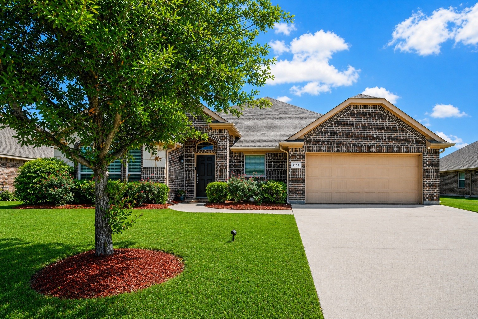 1108 Daventry Drive Glenn Heights TX 75154