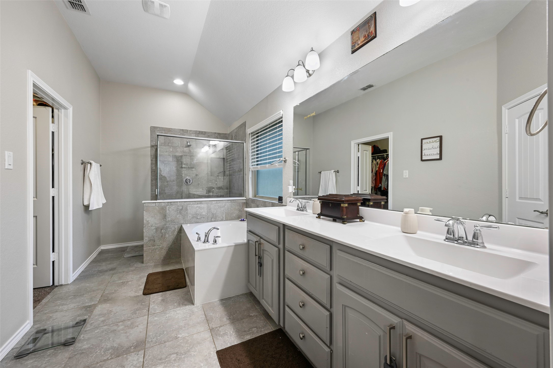 1108 Daventry Drive Glenn Heights TX 75154