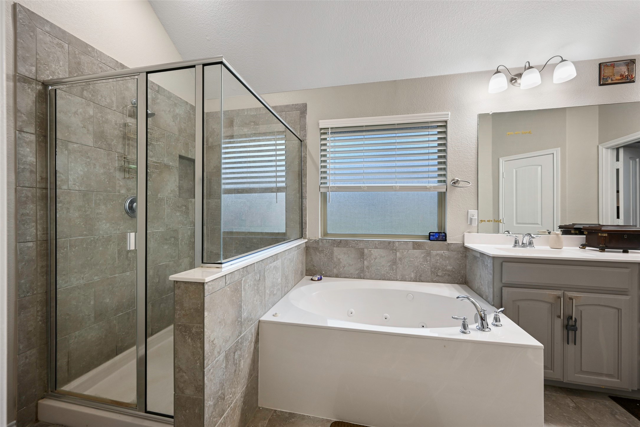 1108 Daventry Drive Glenn Heights TX 75154