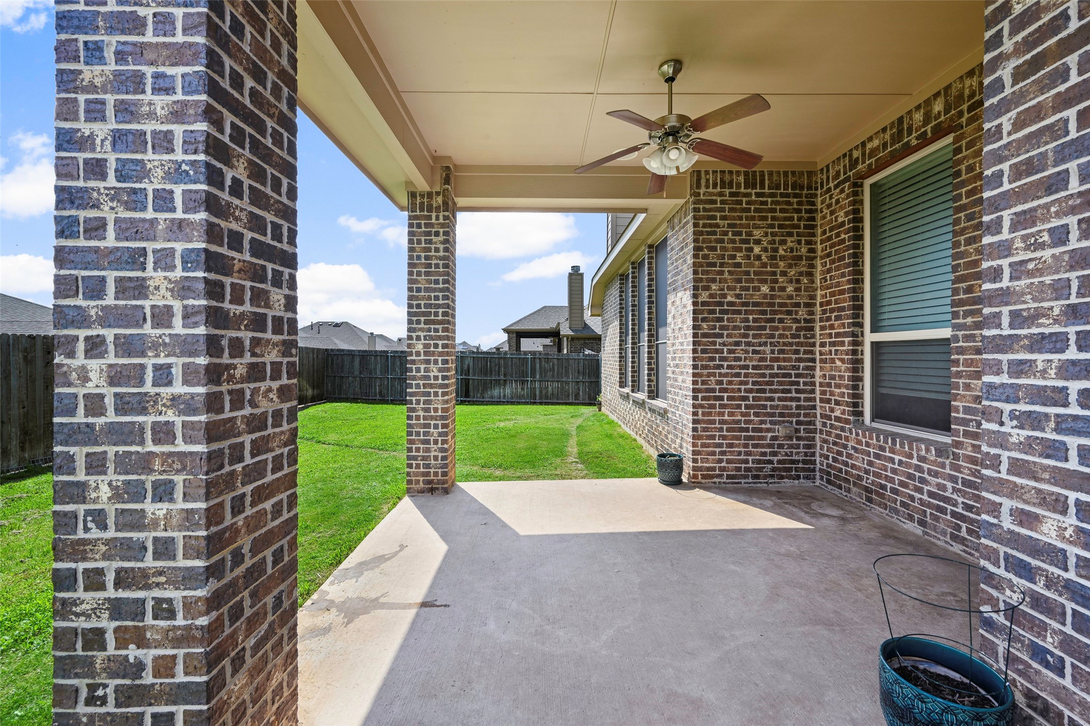 1108 Daventry Drive Glenn Heights TX 75154
