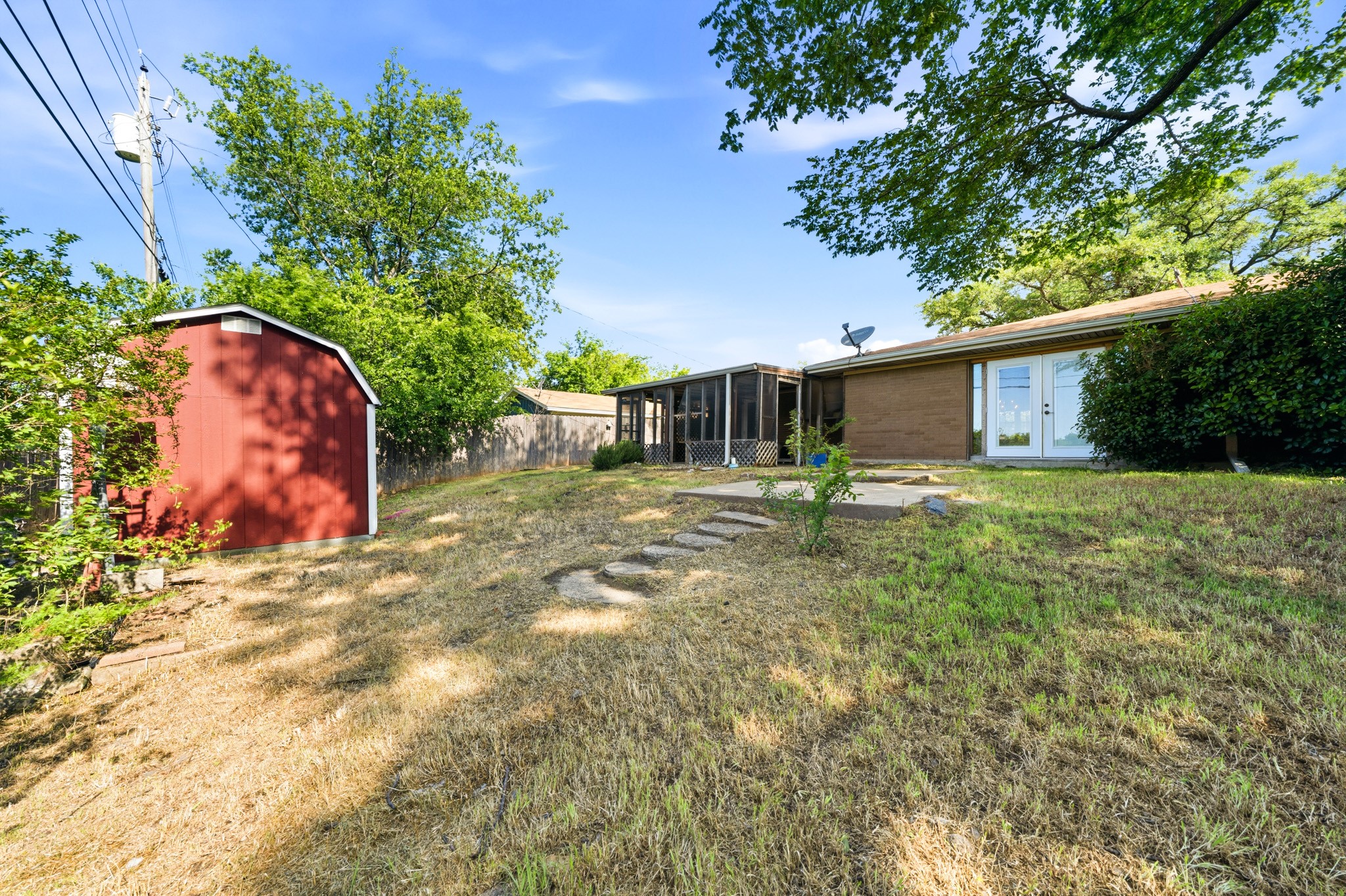 104 Forest Lane Hillsboro TX 76645