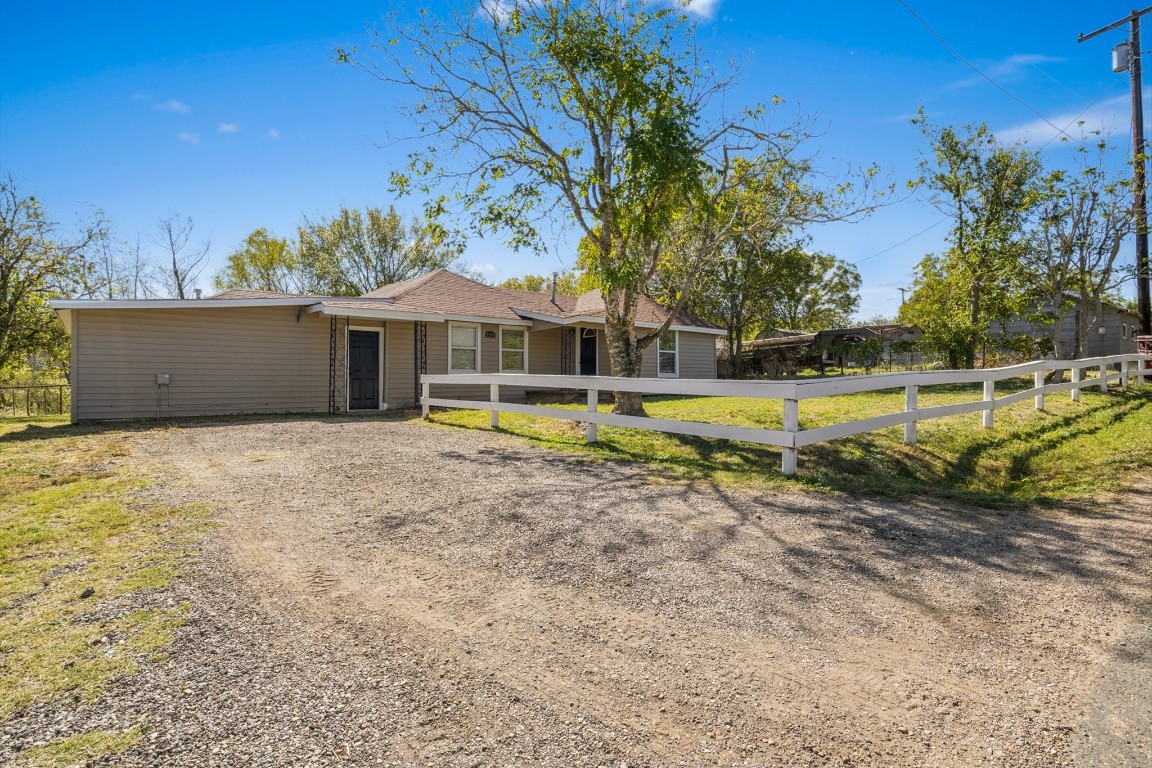 400 Taylor Street Italy TX 76651