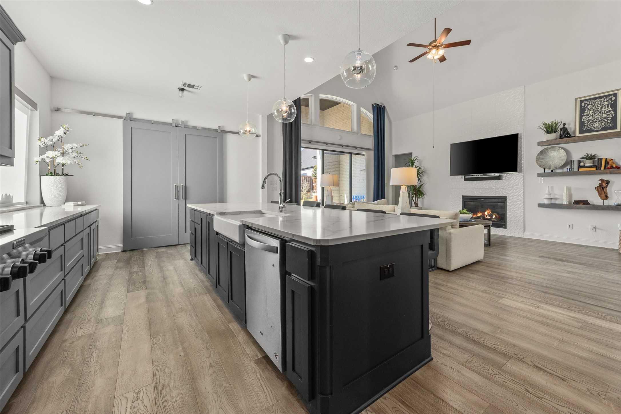 2016 Roundtree Circle E Fort Worth TX 76008