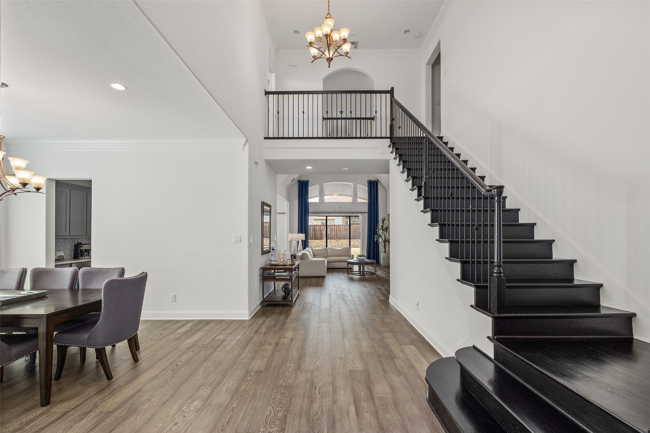 2016 Roundtree Circle E Fort Worth TX 76008