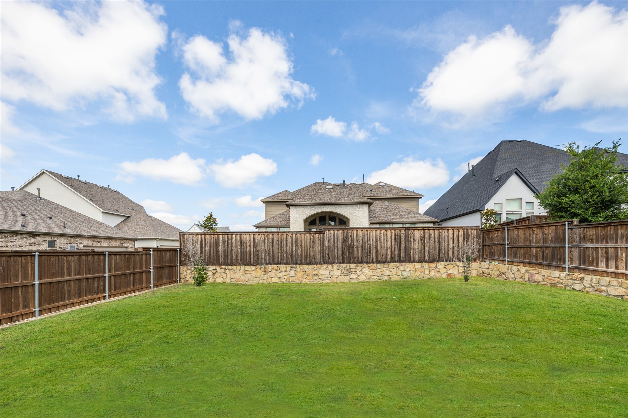 2016 Roundtree Circle E Fort Worth TX 76008