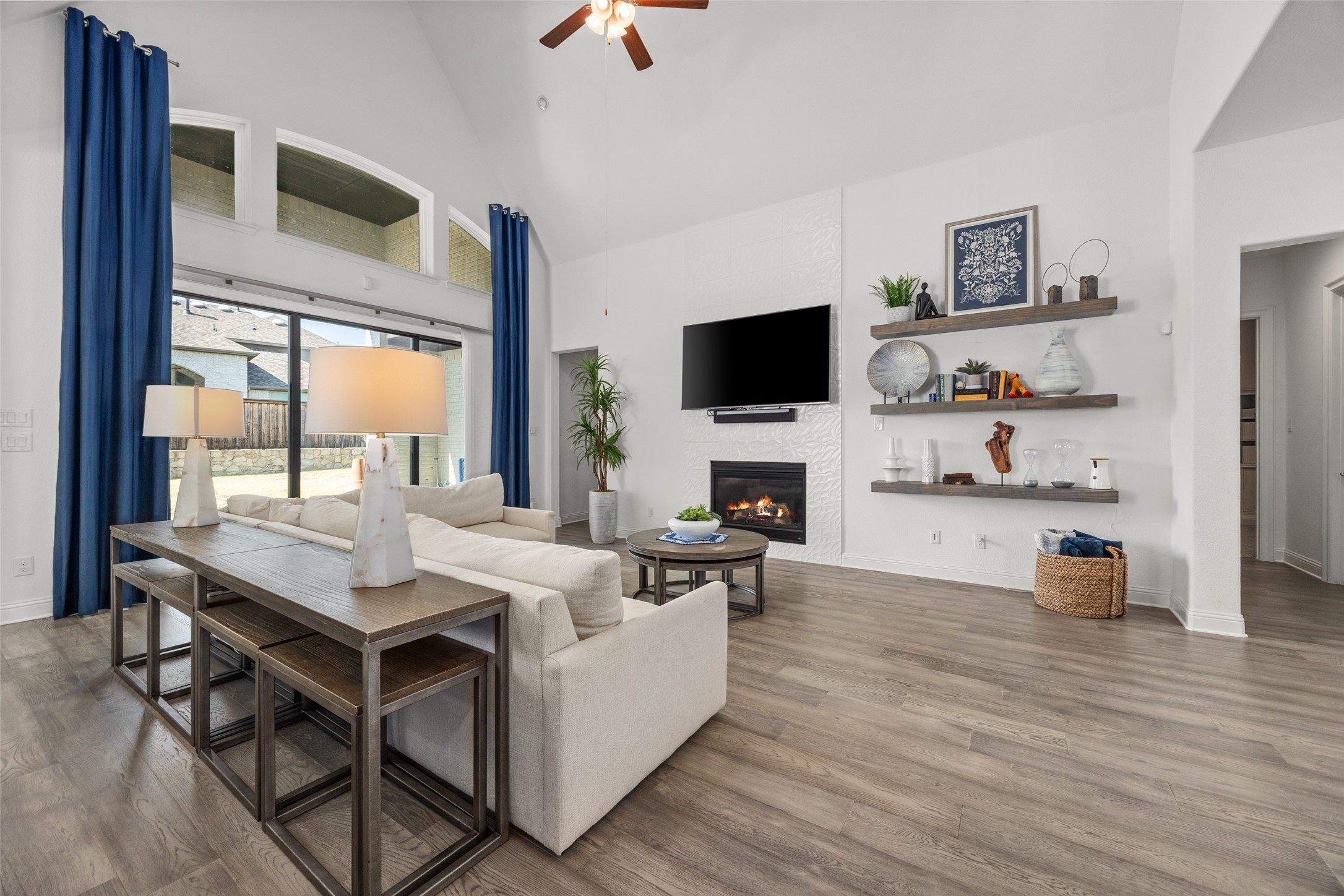 2016 Roundtree Circle E Fort Worth TX 76008