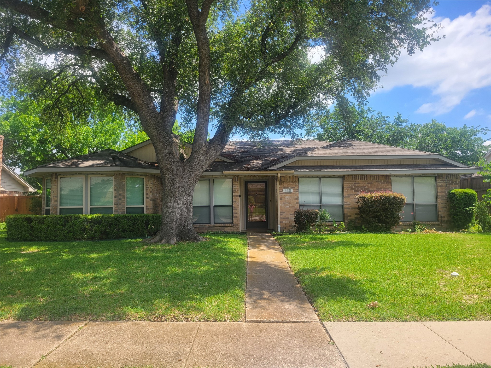 630 Country View Lane Garland TX 75043