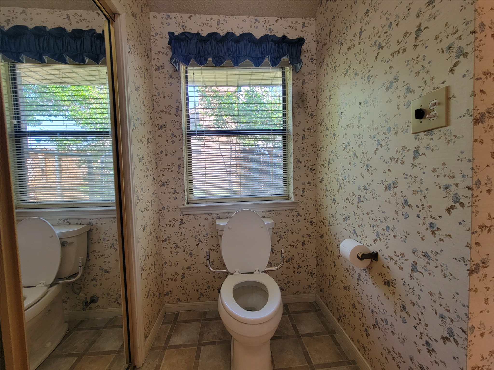 630 Country View Lane Garland TX 75043