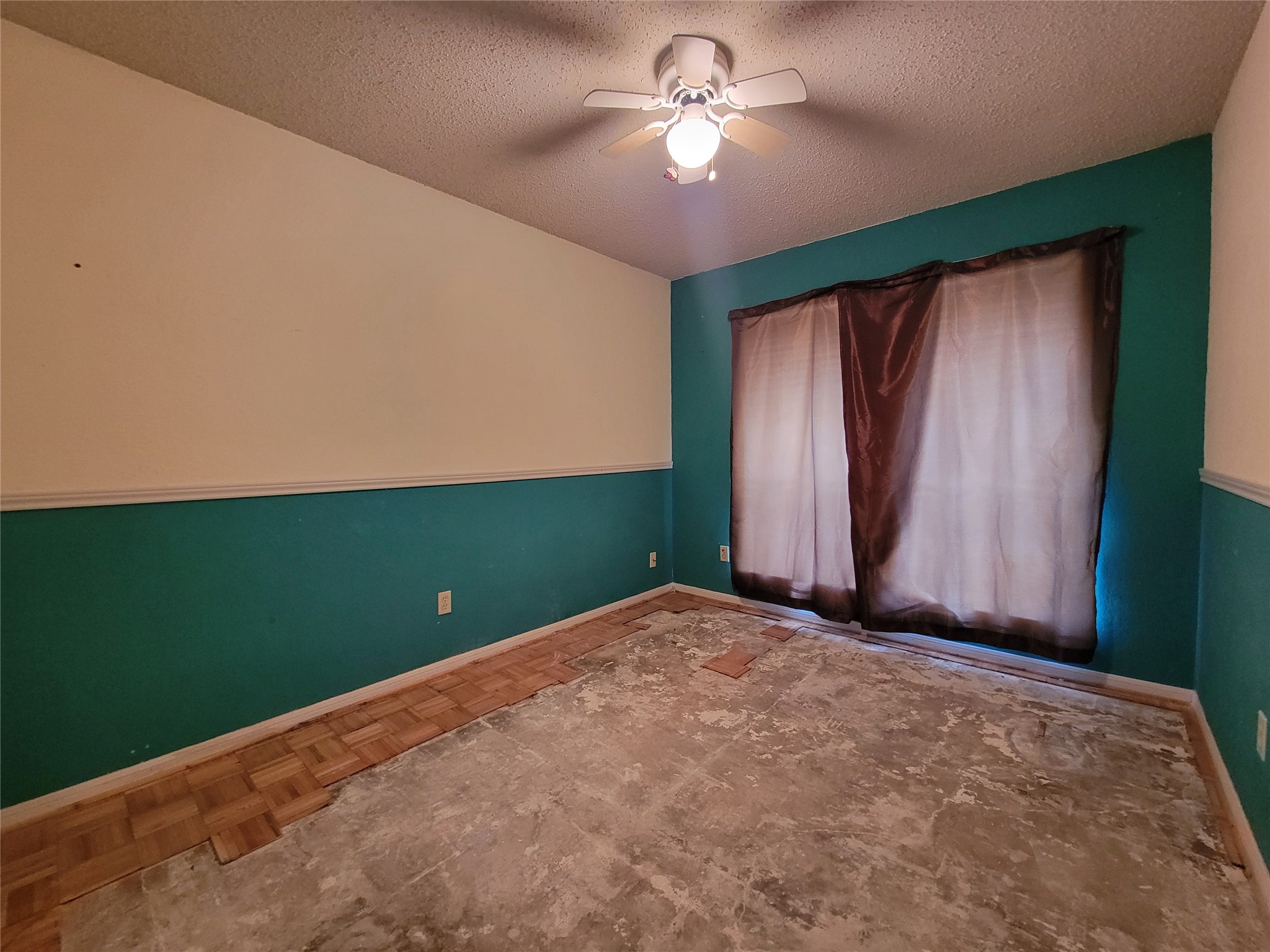 630 Country View Lane Garland TX 75043