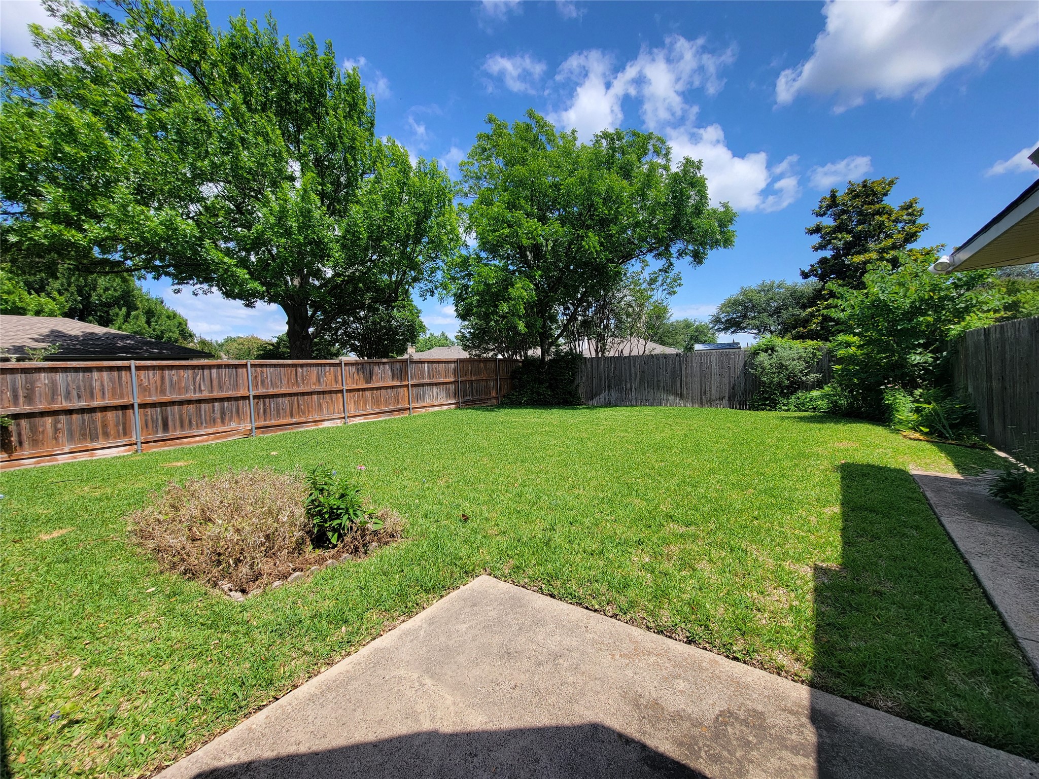630 Country View Lane Garland TX 75043