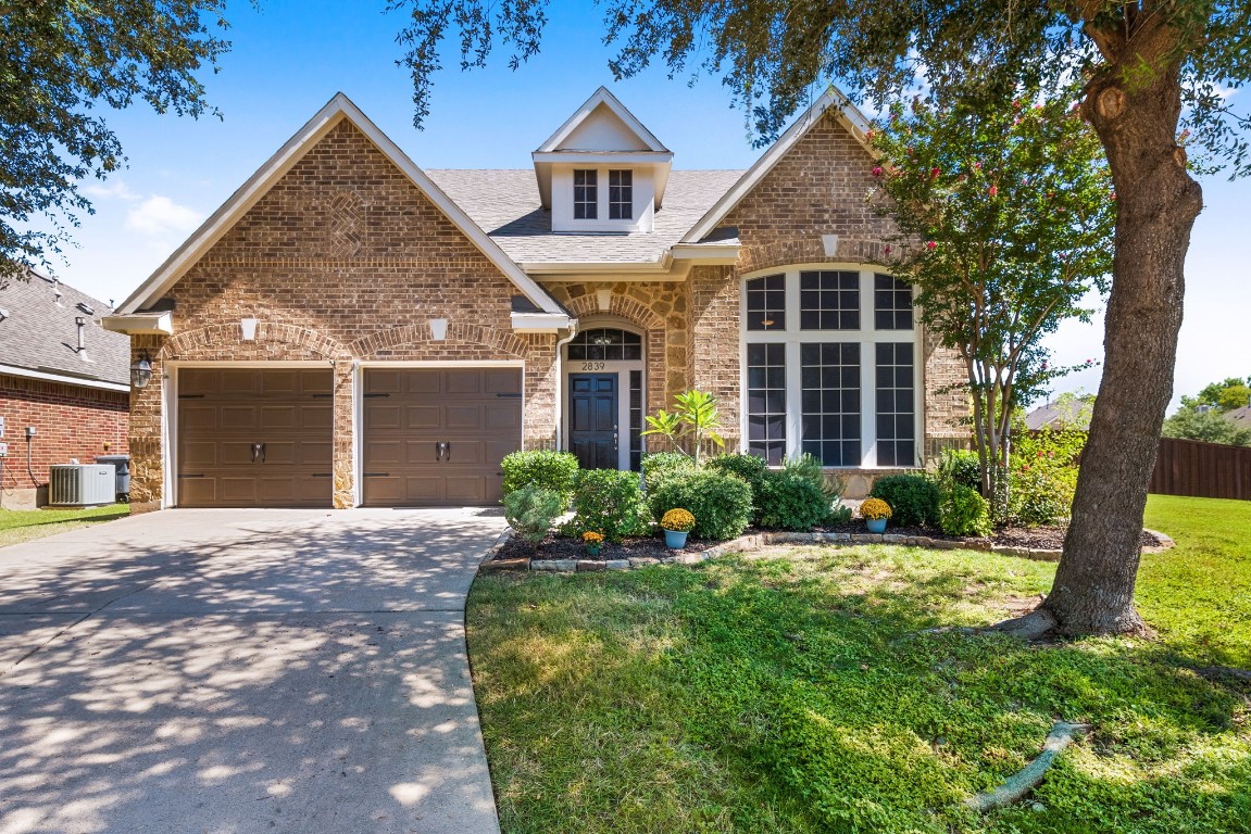 2839 Lacompte Drive Dallas TX 75227