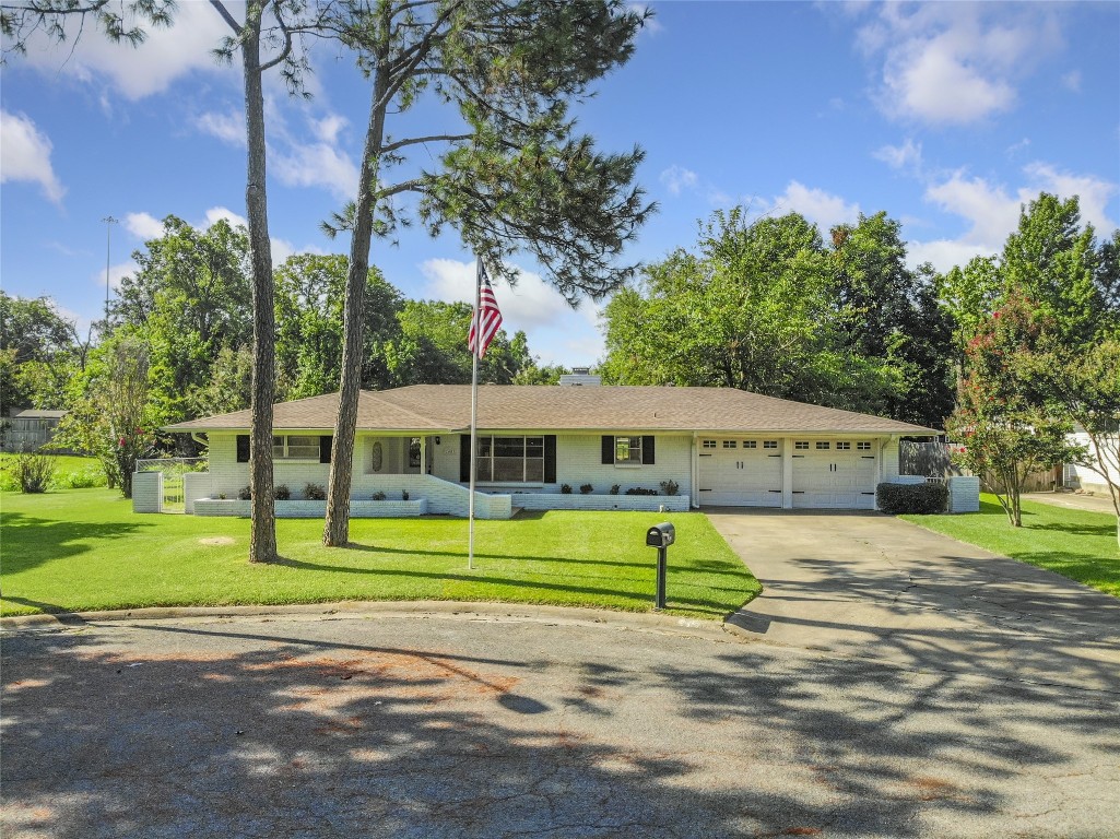 2403 Bowie Circle Greenville TX 75402
