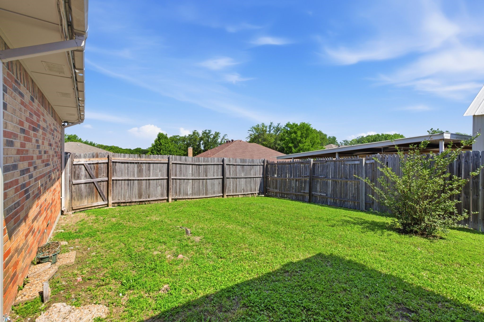 119 Larchbrook Drive Desoto TX 75115