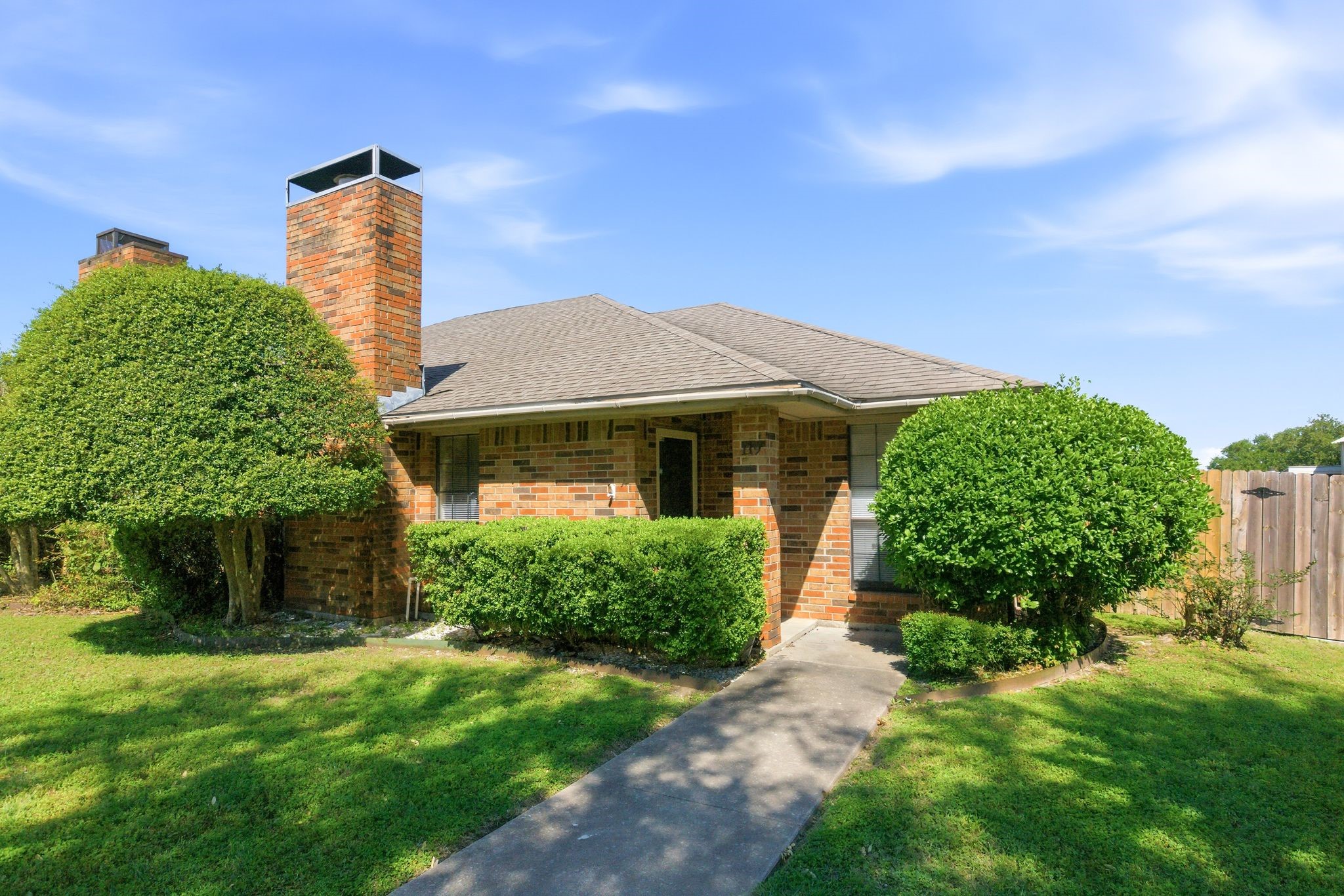 119 Larchbrook Drive Desoto TX 75115
