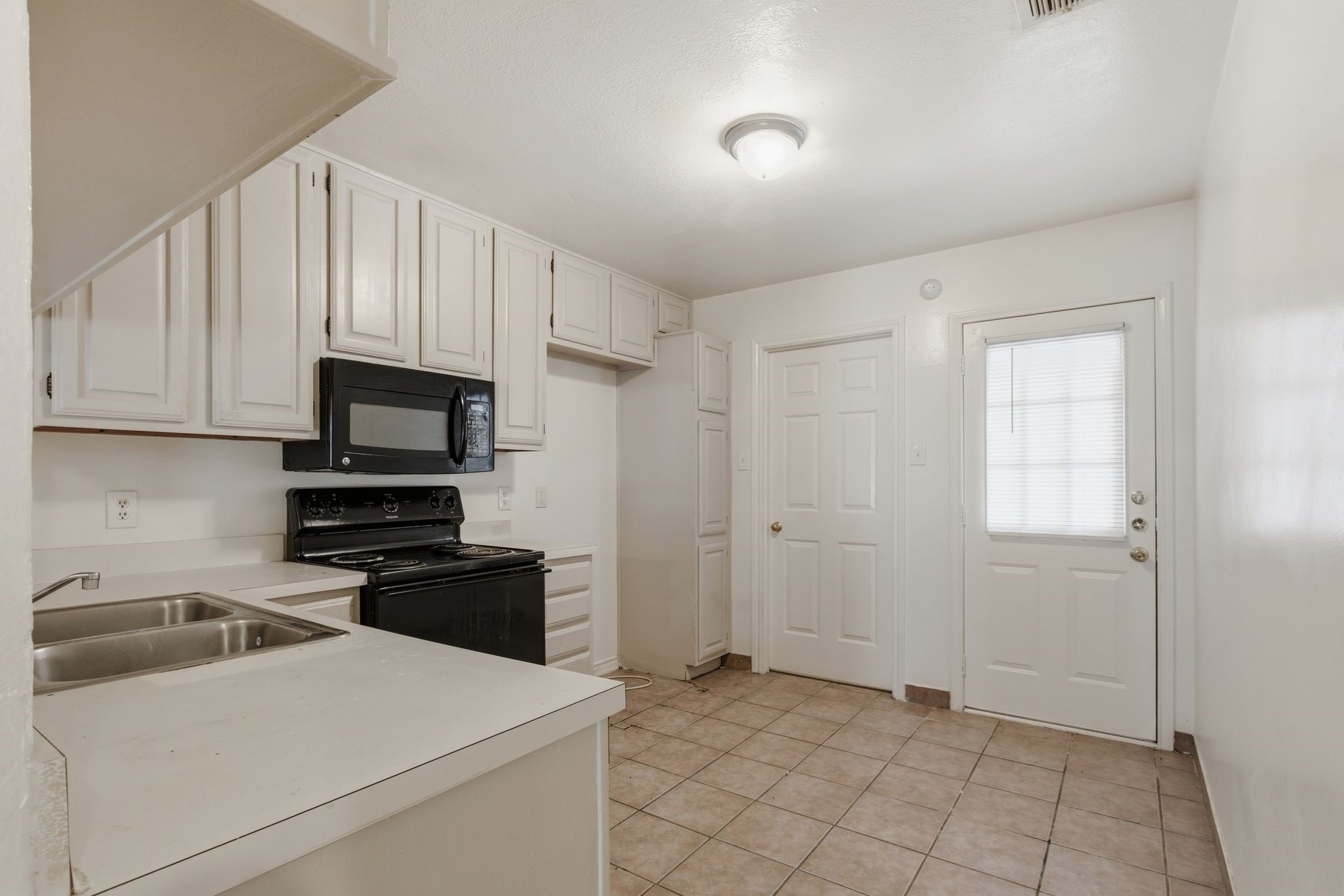 119 Larchbrook Drive Desoto TX 75115