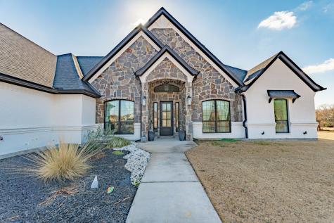 435 Creekside Court Weatherford TX 76087
