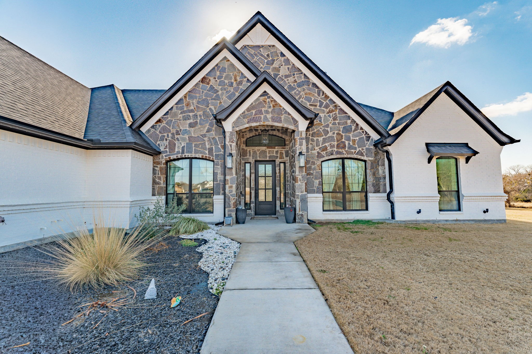 435 Creekside Court Weatherford TX 76087