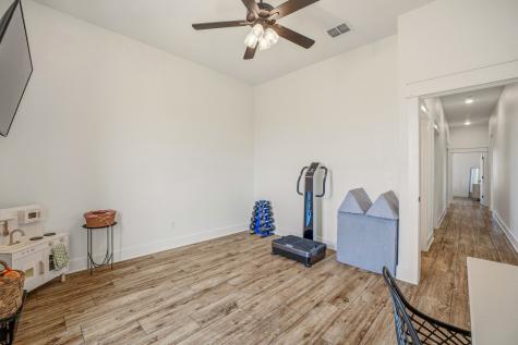 435 Creekside Court Weatherford TX 76087
