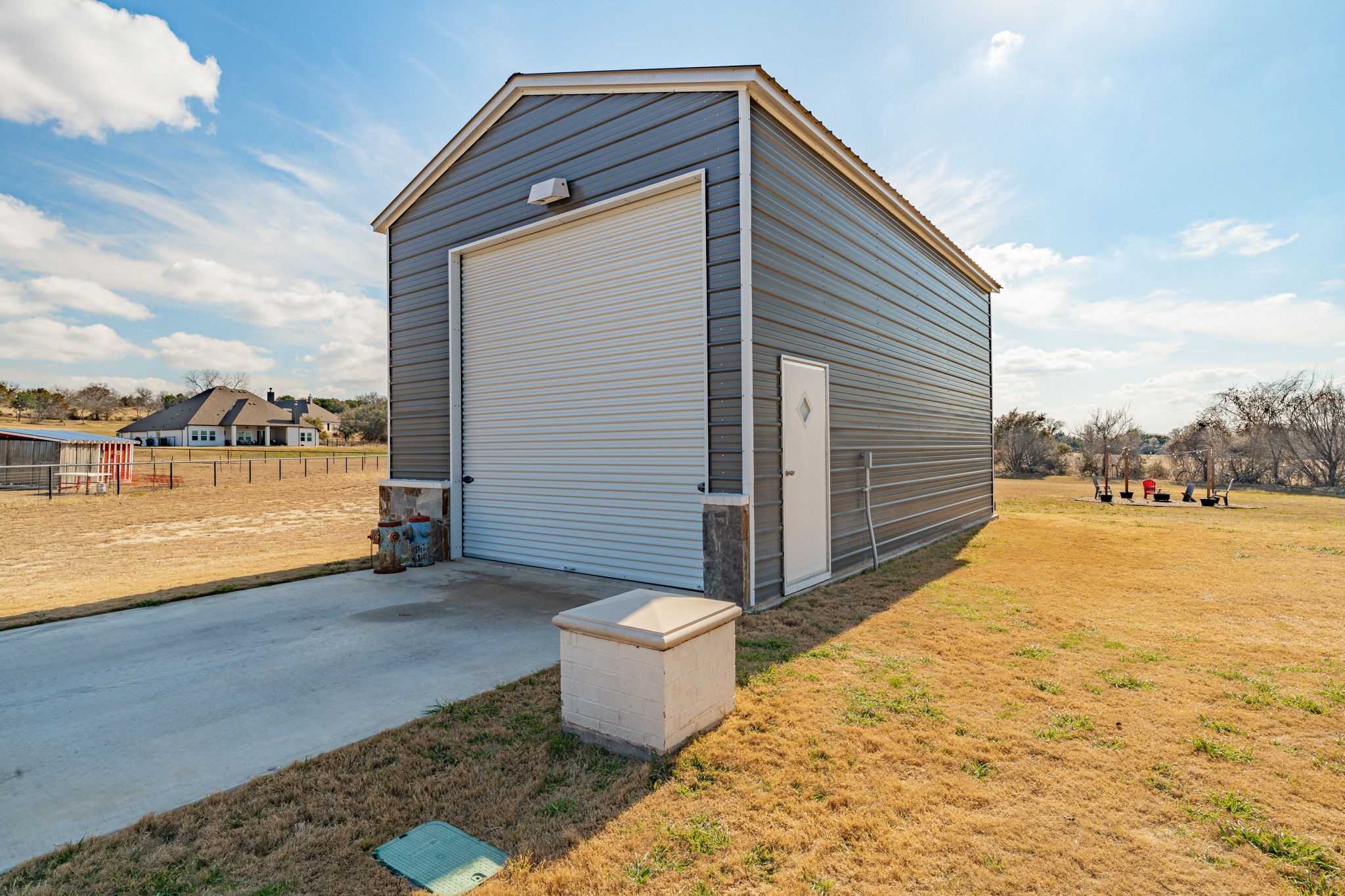 435 Creekside Court Weatherford TX 76087