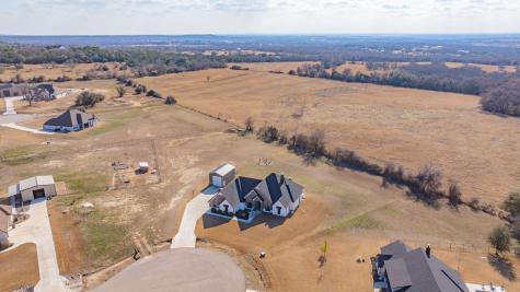 435 Creekside Court Weatherford TX 76087